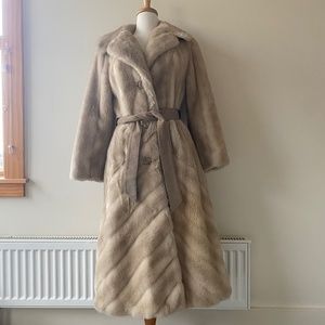Vintage Tissavel France Furrage beige long faux fur coat Small/Medium